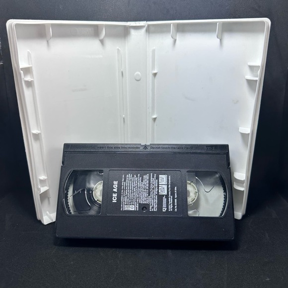 Ice Age VHS 2002 Includes Bonus Scrats Missing Adventure VGC 20 Century Fox - Picture 7 of 11